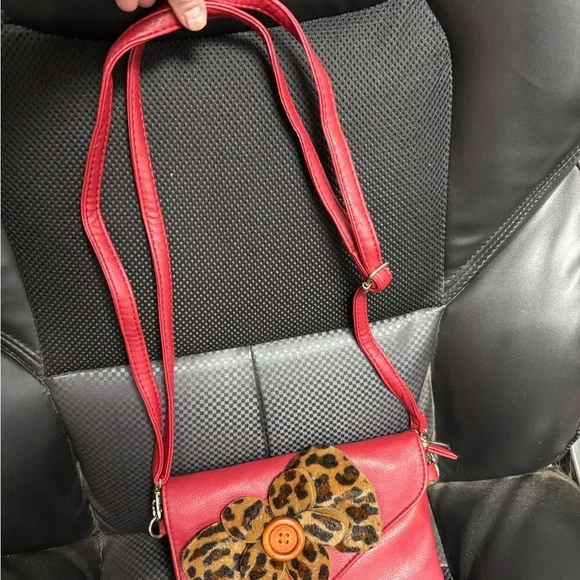 Red Purse with Leopard Print Bow - Picture 4 of 4